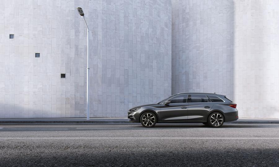  Seat Leon Sportstourer FR eHybrid 2020 года  (WW) (фото 15 из 16)
